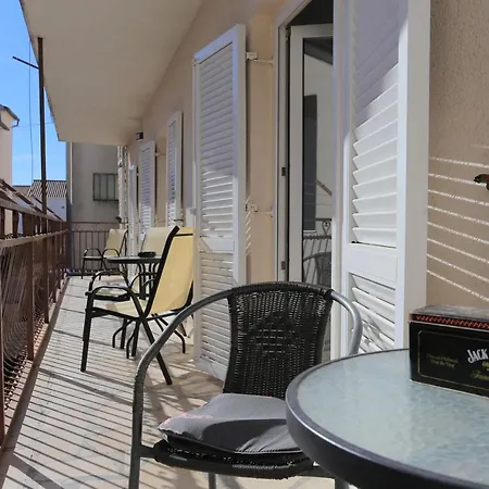 With A Parking Space - 11518 Daire