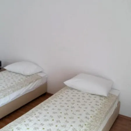 Apartment With A Parking Space - 11518 Split