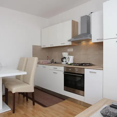 With A Parking Space - 11518