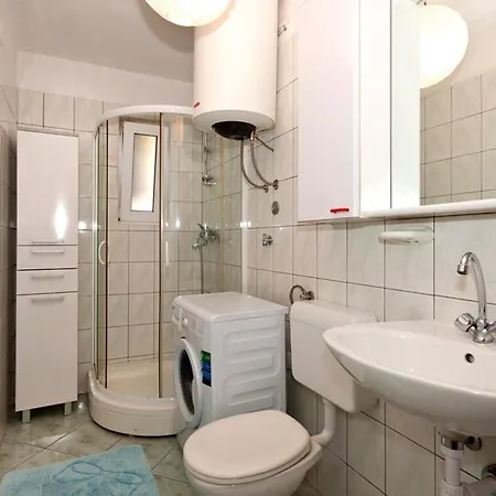 With A Parking Space - 11518 Apartamento Split